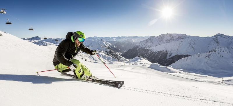 Ski - Snow - Powder Ski - Snow - Powder